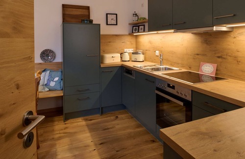 Nuttlar Apartment | Relax at Ferienwohnung "gartenblick" with Ocean Views & Spa