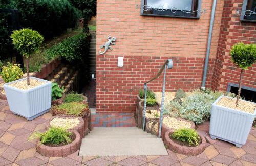 Andernach Apartment | Gecko 2: Family-Friendly Retreat with Top Guest Ratings