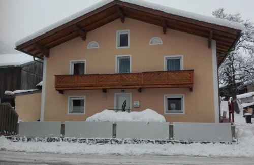 Uderns Apartment | Top-Rated Ferienwohnung-Gerti: Family-Friendly Retreat