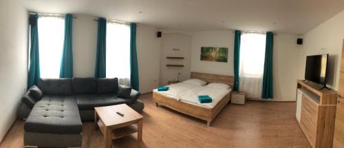Gmund Apartment | Gmünder Hof: Exceptional Oceanfront Getaway with Top Ratings