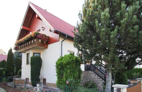 Markranstaedt Apartment | Pet-Friendly Apartment Goehrenz in Markranstadt Awaits