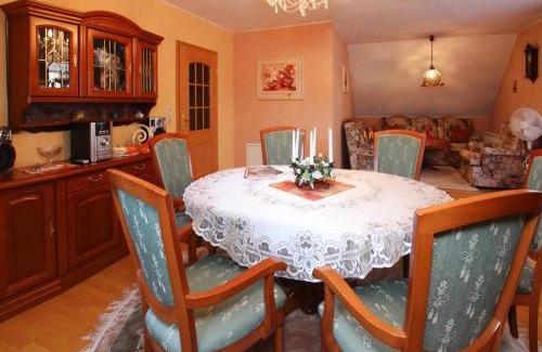 Markranstaedt Apartment | Pet-Friendly Apartment Goehrenz in Markranstadt Awaits