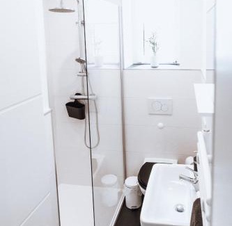 Bitterfeld Apartment | Ocean View Retreat at Ferienwohnung Goitzschezeit, Rated 9/10