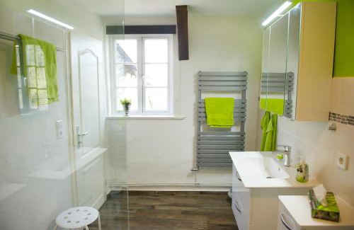 Goslar Old Town Apartment | Exceptional Ferienwohnung Goslar Runenhaus - Child Friendly Stay
