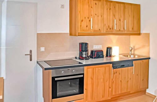 Grunow Apartment | Cozy 1 Bedroom Retreat in Grünow with Spa & Breakfast