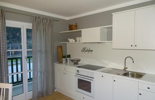 Eben im Pongau Apartment | Exceptional Ferienwohnung Grünwald: Family-Friendly Escape