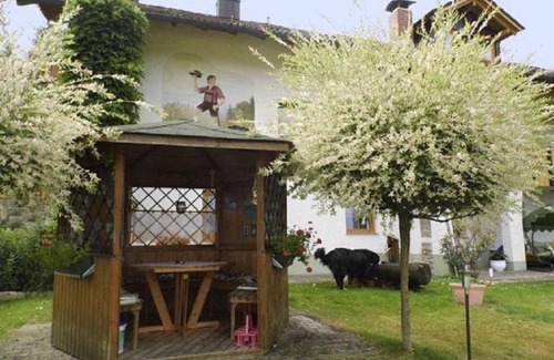 Schoenberg Apartment | Top-Rated Ferienwohnung Graf: Family-Friendly Retreat