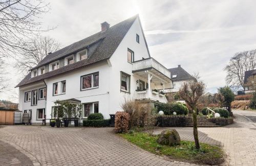 Eslohe Apartment | Exceptional Ferienwohnung Greitemann - Pet & Child Friendly