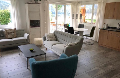 Engadin Scoul Apartment | Exquisite Ferienwohnung Grieder Scuol - 5-Star Perfection