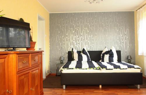 Kaditz Apartment | Top-Rated Ferienwohnung Großmann: Family-Friendly Escape