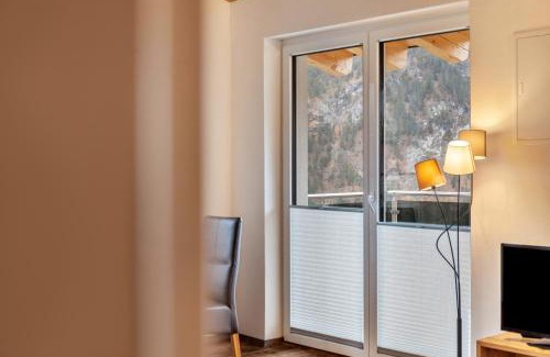 Ehrwald Apartment | Pet & Child Friendly Retreat at Ferienwohnung Grubig