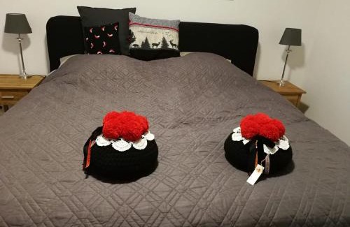 Kandern Apartment | Top-Rated Ferienwohnung Gugel: Family-Friendly & Delicious Dining