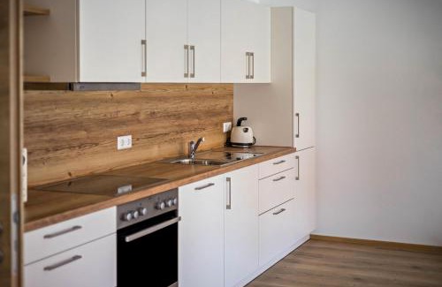 Ziegelbach Apartment | Top-Rated Ferienwohnung Häfele 2: Family & Accessible Stay