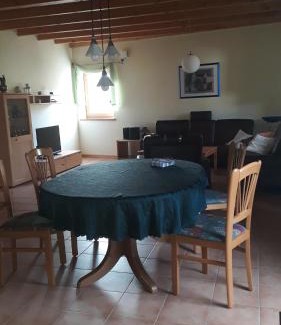 Lind Apartment | Family-Friendly Ferienwohnung Hück with High Guest Ratings