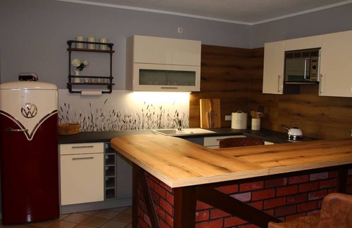 Dessau-Rosslau Apartment | Ocean View Family Retreat at Ferienwohnung Hütchen