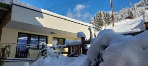 Helfenstein Apartment | Family-Friendly Ferienwohnung HELISA: Guest Rated 9.6/10
