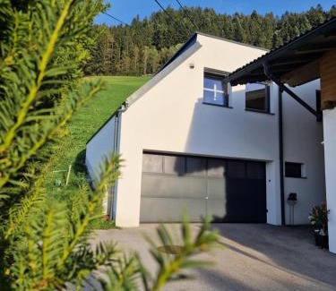 Helfenstein Apartment | Family-Friendly Ferienwohnung HELISA: Guest Rated 9.6/10