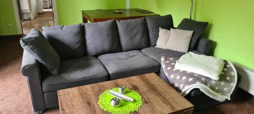 Bad Freienwalde Apartment | Oceanfront Bliss at Meyers Gemütliche Ferienwohnung