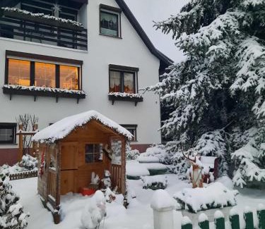 Gernrode Apartment | Discover Harzliebe: Family-Friendly Retreat with Kitchen