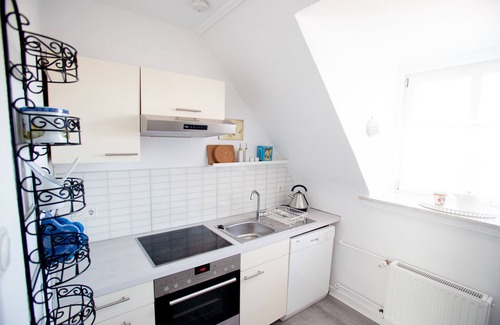 Jork Apartment | Guest Rated: 9.8! Ferienwohnung Haus Gartenlust with Pool