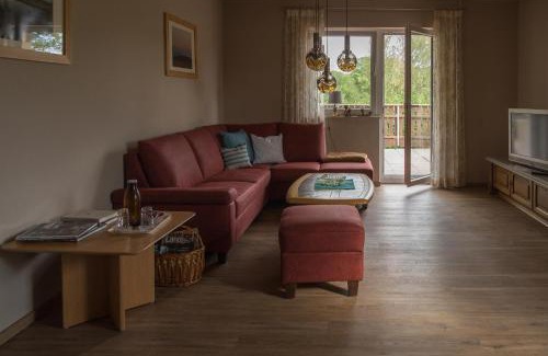 Duppach Apartment | Family-Friendly Ferienwohnung Haus Handwerk with Top Ratings