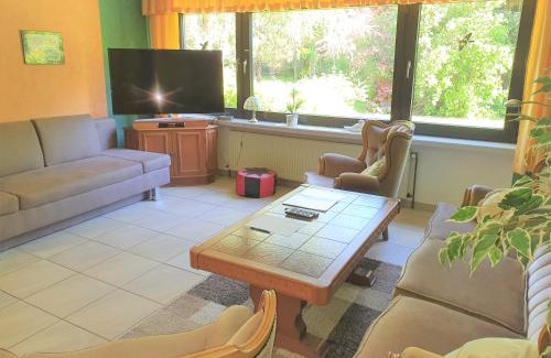 Trassem Apartment | Oceanfront Retreat at Ferienwohnung Haus Sonnenschein