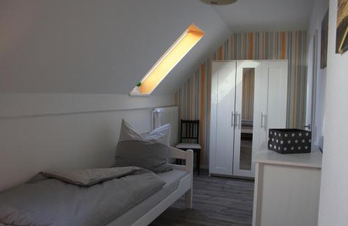 Heiligenhafen Apartment | Comfortable Ferienwohnung Heckel: Highly Rated & Family-Friendly
