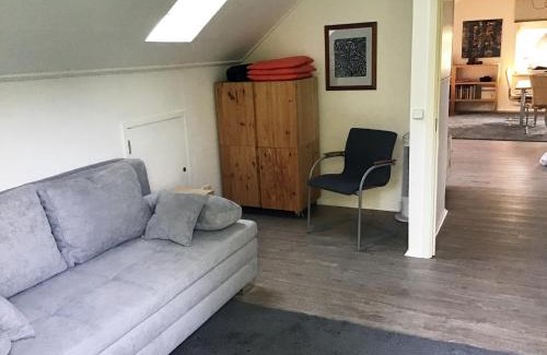 Xanten Apartment | Tranquil Ferienwohnung HeeserBerg with Ocean View in Xanten
