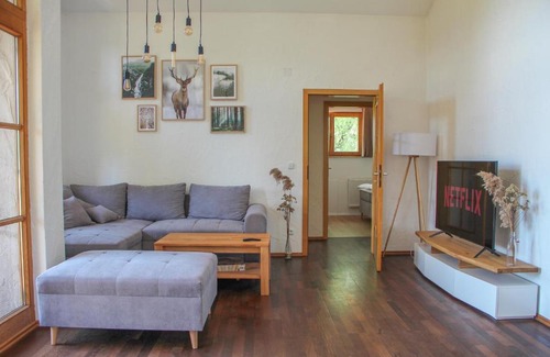 Burgberg Apartment | Child-Friendly Retreat at Ferienwohnung Hehl - Guest Rated 8.6