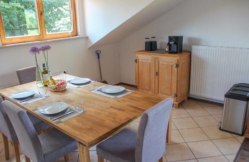 Burgberg Apartment | Child-Friendly Retreat at Ferienwohnung Hehl - Guest Rated 8.6