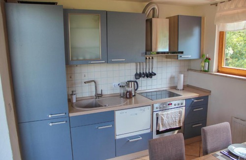 Burgberg Apartment | Child-Friendly Retreat at Ferienwohnung Hehl - Guest Rated 8.6