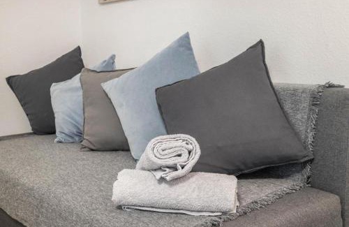 Bomlitz Apartment | Cozy Ferienwohnung-Heide-2 with Family-Friendly Amenities