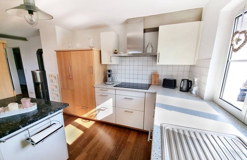 Hilzingen Apartment | Guest Rated 10/10: Family-Friendly Ferienwohnung Heidi