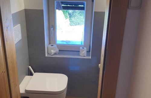 Abwinkl Apartment | Family-Friendly Retreat at Ferienwohnung Heilingbrunner