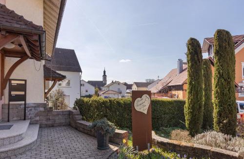 Hilzingen Apartment | Ferienwohnung Heilsbergblick