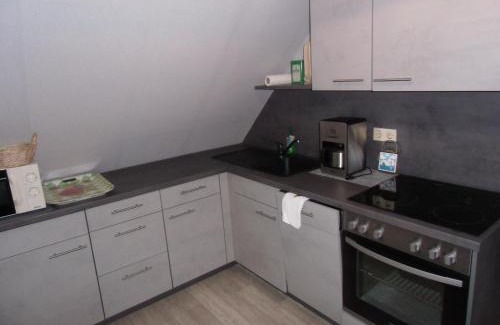 Werdum Apartment | Exceptional Ferienwohnung Heimathafen with Kitchen Amenities