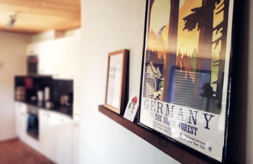 Weilheim Apartment | Scenic Alpenblick Retreat: Pet & Child Friendly Stay