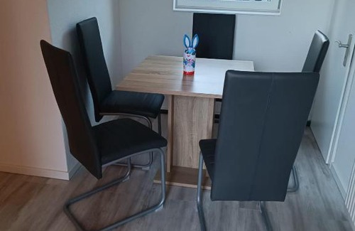 Loxstedt Apartment | Family-Friendly Ferienwohnung Herzberg with Great Reviews