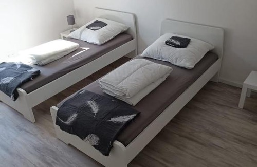 Loxstedt Apartment | Family-Friendly Ferienwohnung Herzberg with Great Reviews
