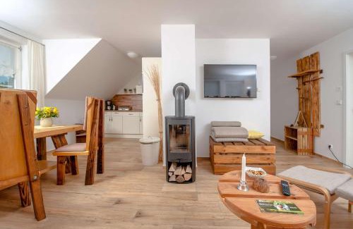 Neuendorf Apartment | Top-Rated Ferienwohnung Heuschober: Family & Pet Friendly
