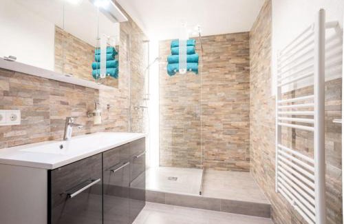 Schmirn Apartment | Pet-Friendly Ferienwohnung Hilber with 10/10 Guest Rating