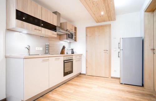 Schmirn Apartment | Pet-Friendly Ferienwohnung Hilber with 10/10 Guest Rating