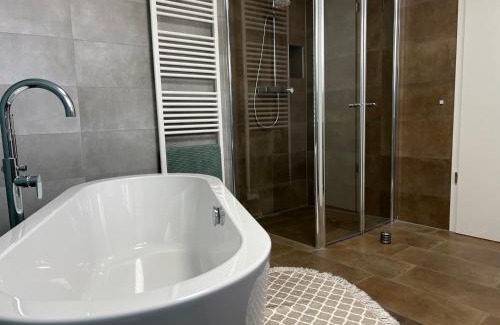 Deggenhausertal Apartment | Discover Ferienwohnung Hinz: Pet and Child Friendly Retreat