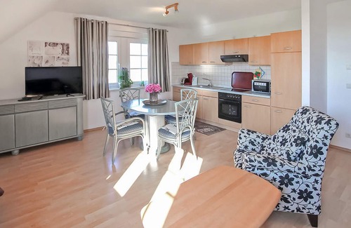 Muritz Apartment | Cozy 2-Bedroom Retreat with Lake View in Hohen Wangelin