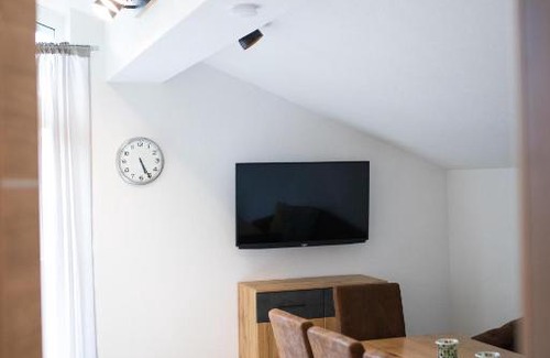 Reutte Apartment | Family-Friendly Ferienwohnung Hoamat with 9.7 Guest Rating
