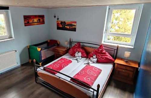 Deggenhausertal Apartment | Family-Friendly Stay at Ferienwohnung Hobbyhof Deggenhausertal
