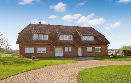 Muritz Apartment | Pet-Friendly Retreat at Ferienwohnung Hohen Wangelin