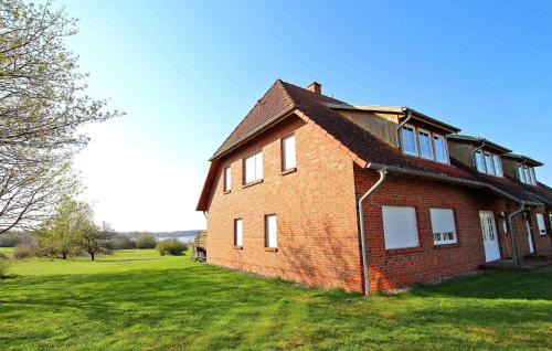 Muritz Apartment | Pet-Friendly Retreat at Ferienwohnung Hohen Wangelin