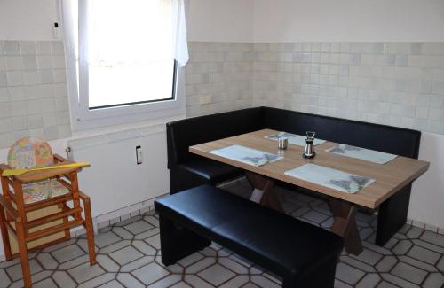 Steisslingen Apartment | Child-Friendly Ferienwohnung Honacker with Great Reviews!