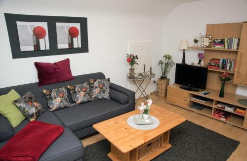 Markdorf Apartment | Guest Rated 9.3: Family-Friendly Ferienwohnung Hortensie